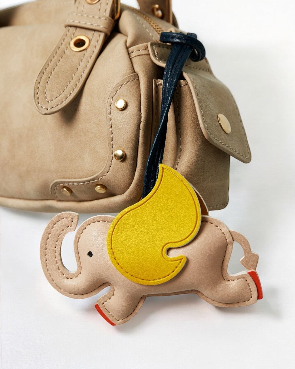 BAGCHARM | OLIFANT
