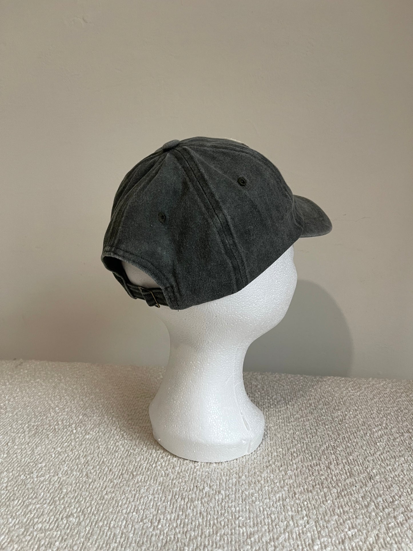 C CAP | DARK GREY